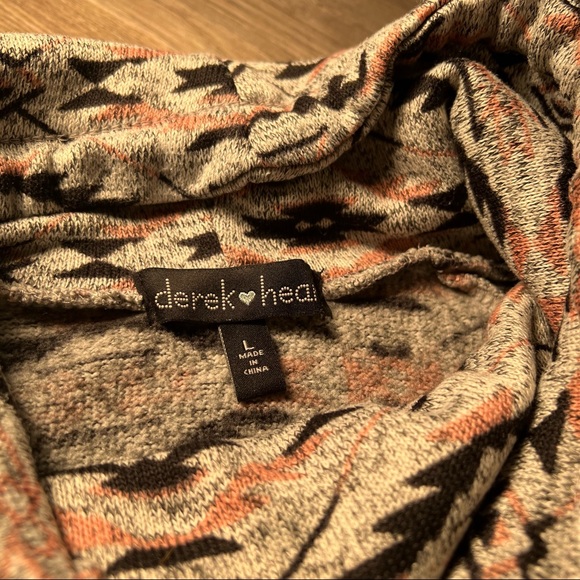 Derek Heart - Boho Cowl Neck Hoodie - Picture 5 of 5